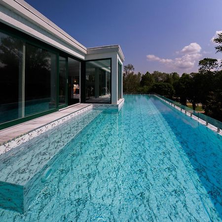 Villa Bauhaus Wellness Apart-Hotel Siofok Exterior photo