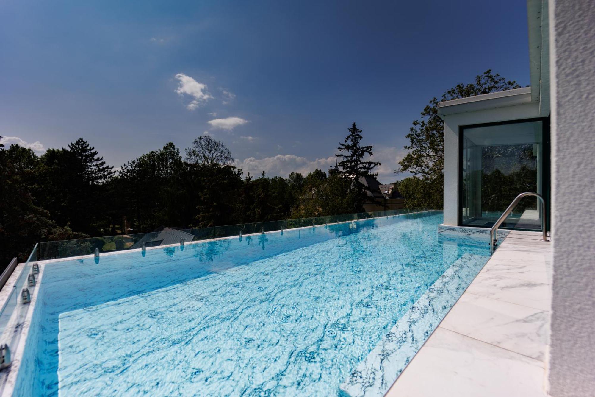 Villa Bauhaus Wellness Apart-Hotel Siofok Exterior photo